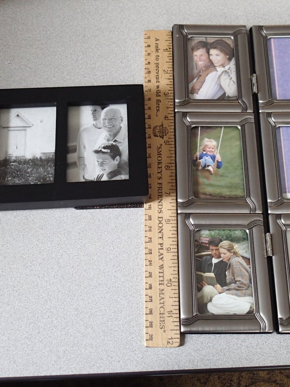 Photo frames set of 2